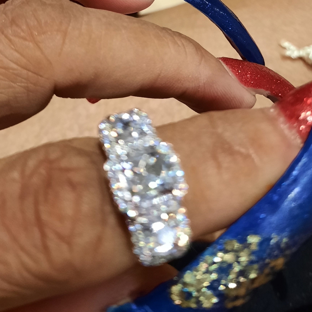 AUTHENTIC GENUINE DIAMONELLE TYCOON ENGAGEMENT TRINITY RING GIFT 🎁 signed